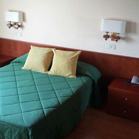 Hotel Bon Repos 벨베르 데 세르다니아 외부 사진