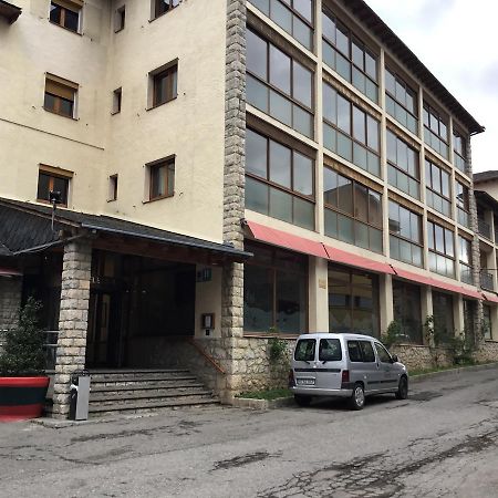 Hotel Bon Repos 벨베르 데 세르다니아 외부 사진