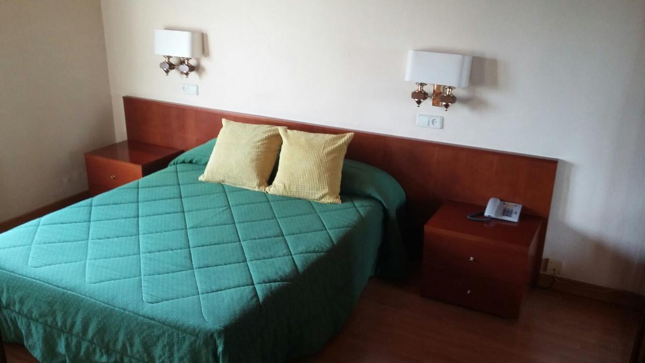 Hotel Bon Repos 벨베르 데 세르다니아 외부 사진