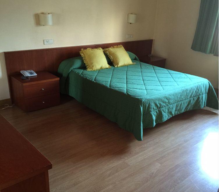 Hotel Bon Repos 벨베르 데 세르다니아 외부 사진